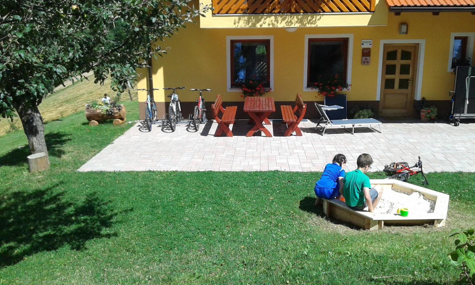 Apartments Organic Tourist Farm Gradisnik Prevalje Εξωτερικό φωτογραφία