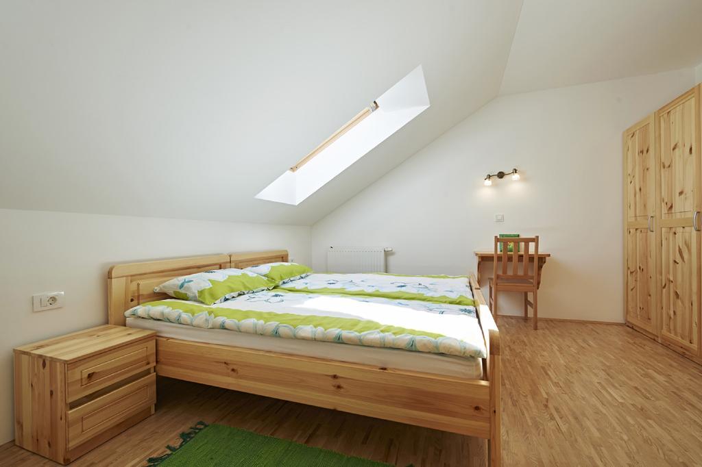 Apartments Organic Tourist Farm Gradisnik Prevalje Εξωτερικό φωτογραφία