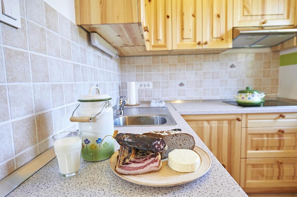 Apartments Organic Tourist Farm Gradisnik Prevalje Εξωτερικό φωτογραφία